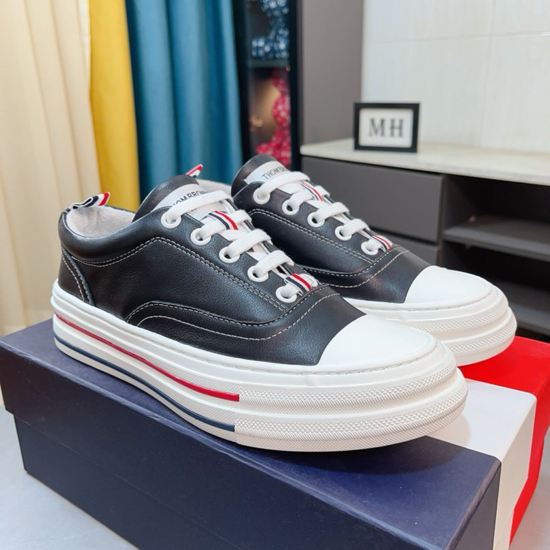 2025 Leather sneakers