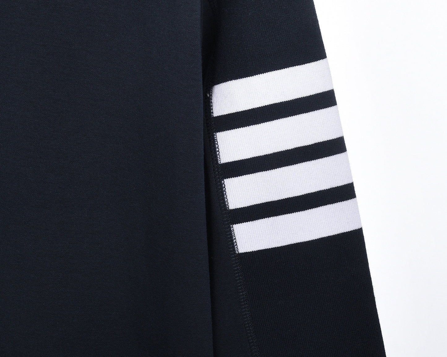 Long-sleeved T-shirt