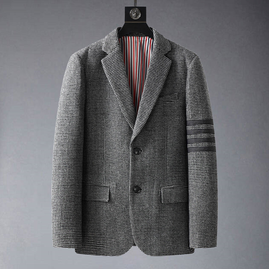 2025  Leisure suit