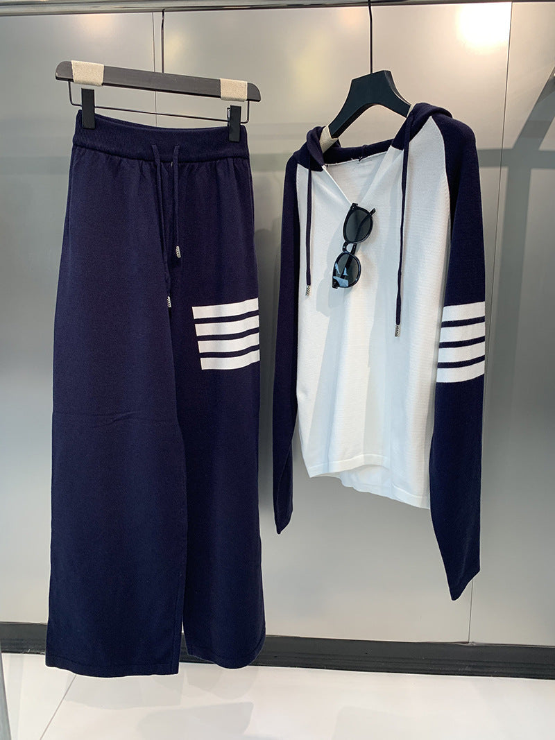 Casual sports suit