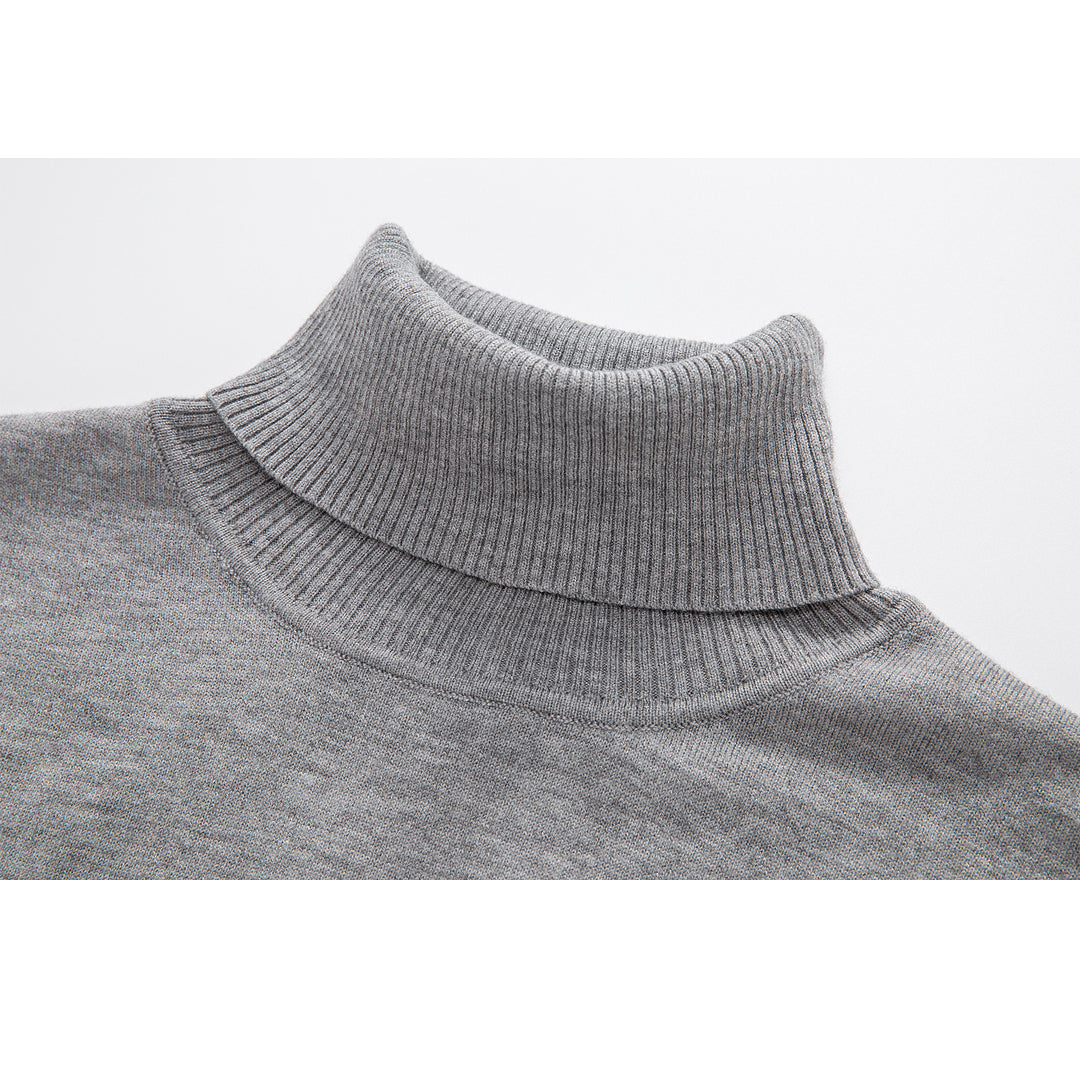 2025 Turtleneck sweater