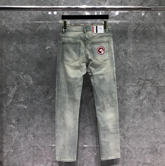 Simple ripped jeans