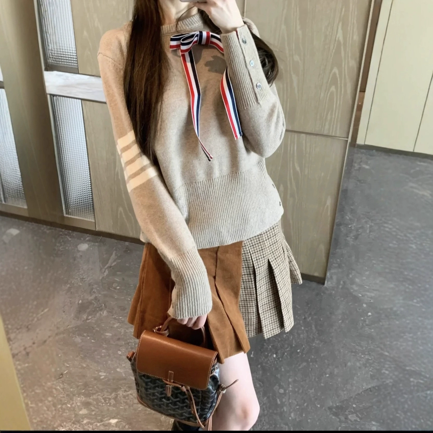 2025 Bow-knitted sweater + short skirt